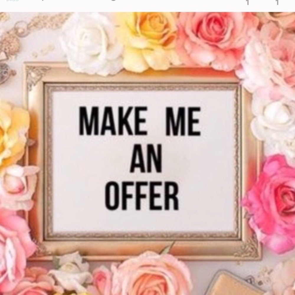 Now accepting reasonable offers 🎊🎉❤️